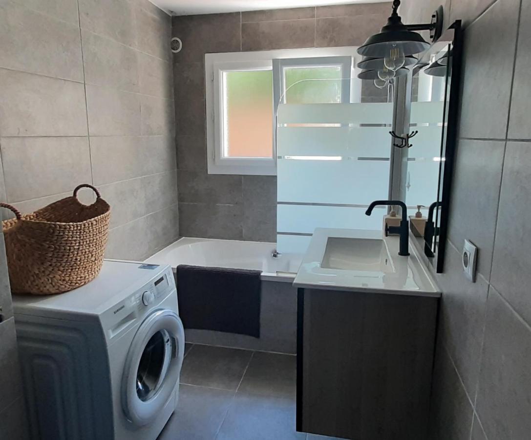 Superbe Appartement Classe 4Etoiles Avec Piscine Privee Le Boulou Luaran gambar